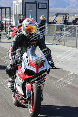 media/Dec-01-2025-Moto Forza (Mon) [[2daa91e15f]]/4-Around the Pits/